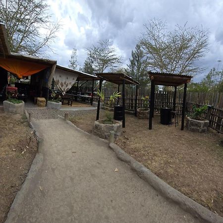 Lillypond Camp Hotel Elmenteita Bagian luar foto