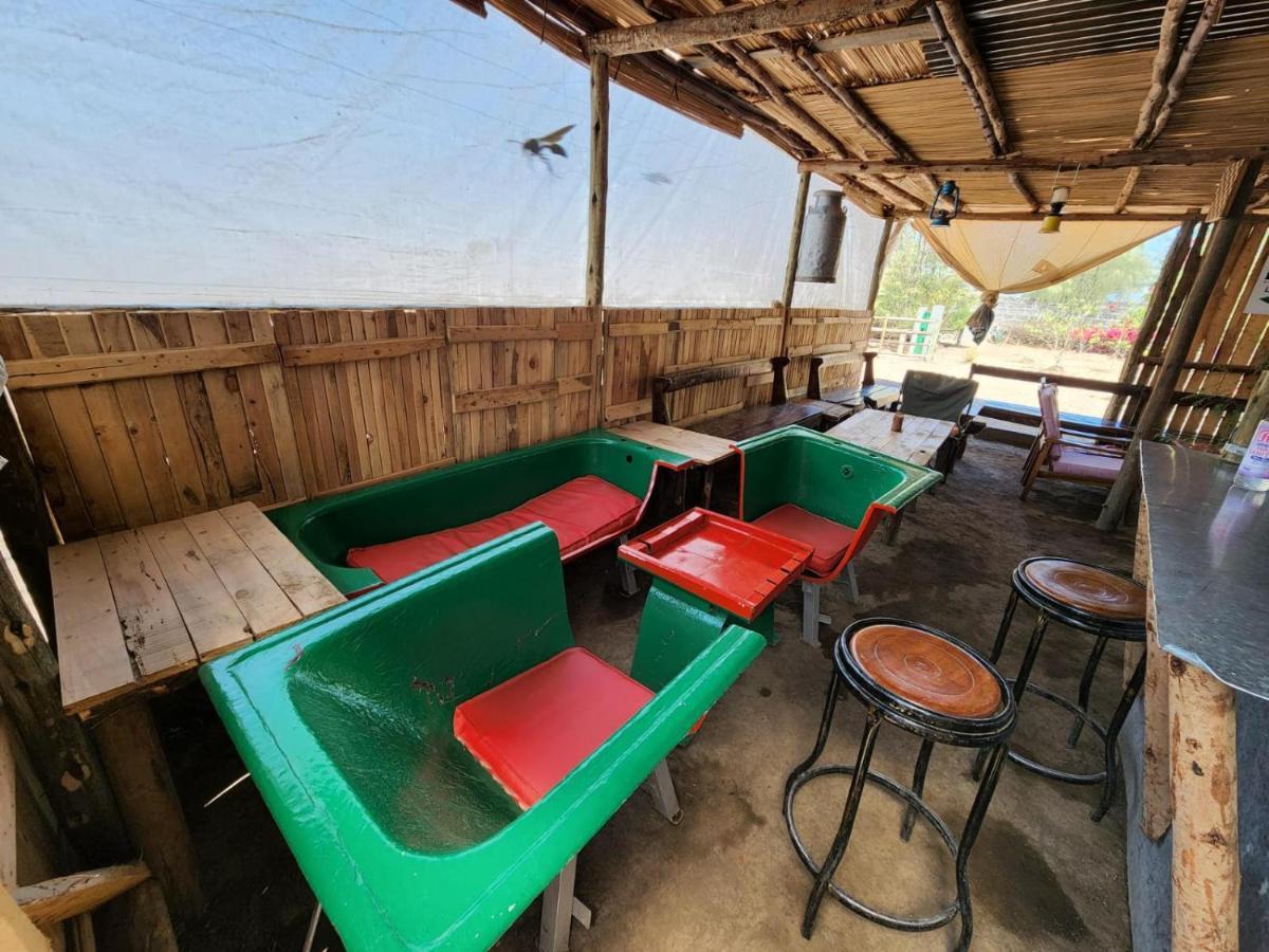 Lillypond Camp Hotel Elmenteita Bagian luar foto