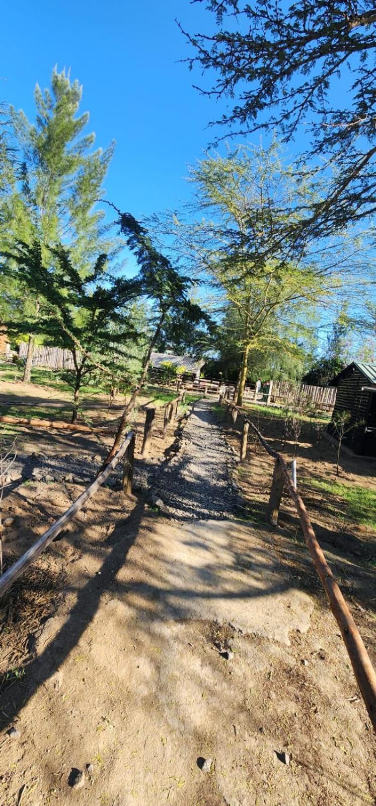 Lillypond Camp Hotel Elmenteita Bagian luar foto
